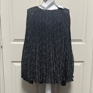 DR2 Black and White Patterned Blouse